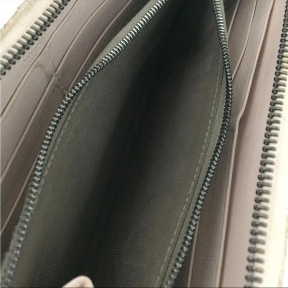 Bottega Veneta Intrecciato Lambskin Zip Around Long Wallet - Picture 6 of 8